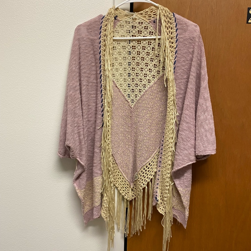 Light purple cardigan. Brand: Buckle Size: S